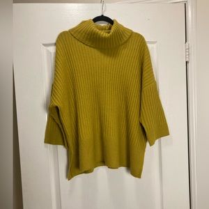 Prologue turtleneck sweater with side and back neck slit size X